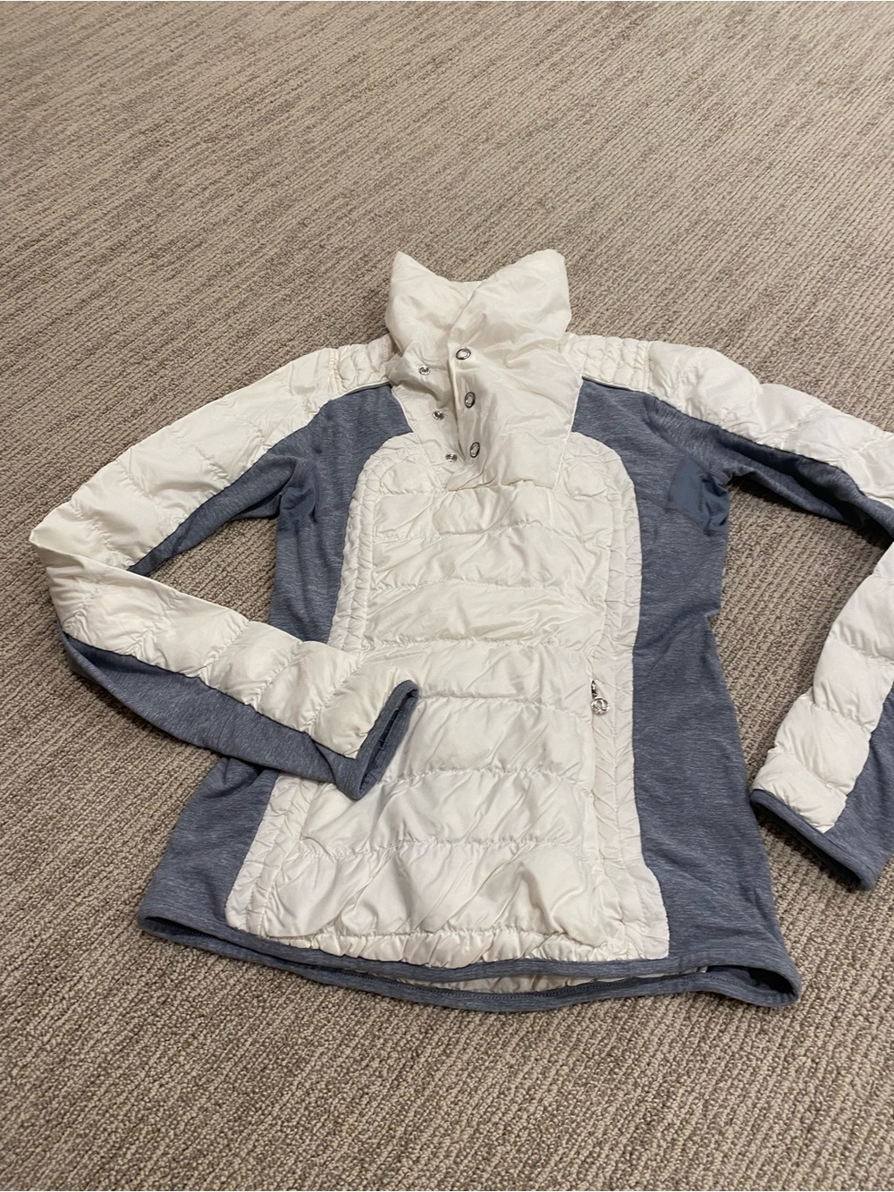 Lululemon down puffy pullover with gray stretch side panels